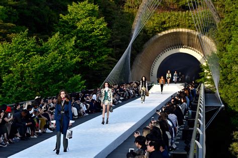 miho museum louis vuitton|Louis Vuitton Hosts Cruise 2018 Show in Kyoto, .